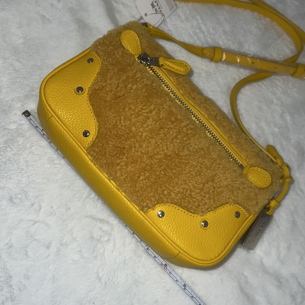 Coach Shearling Small Rhyder Pochette - Picture 5 of 9